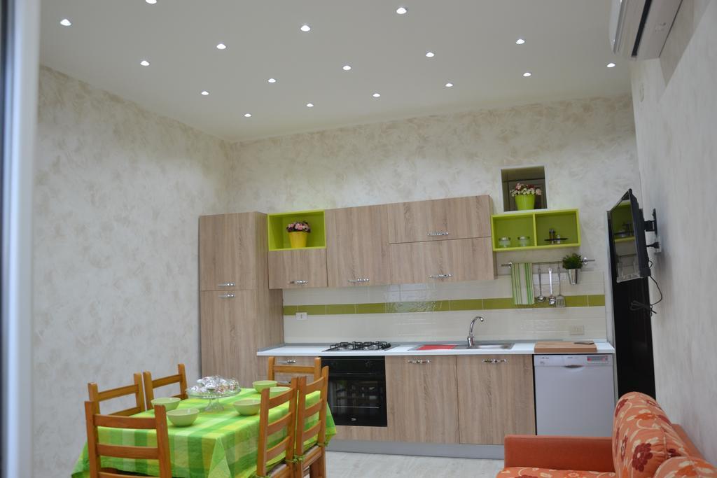 Casa Vacanza Sweet Home Giardini-Naxos Extérieur photo